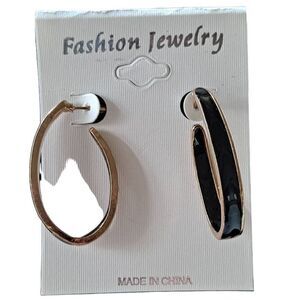 Ladies hoop earrings Nwt